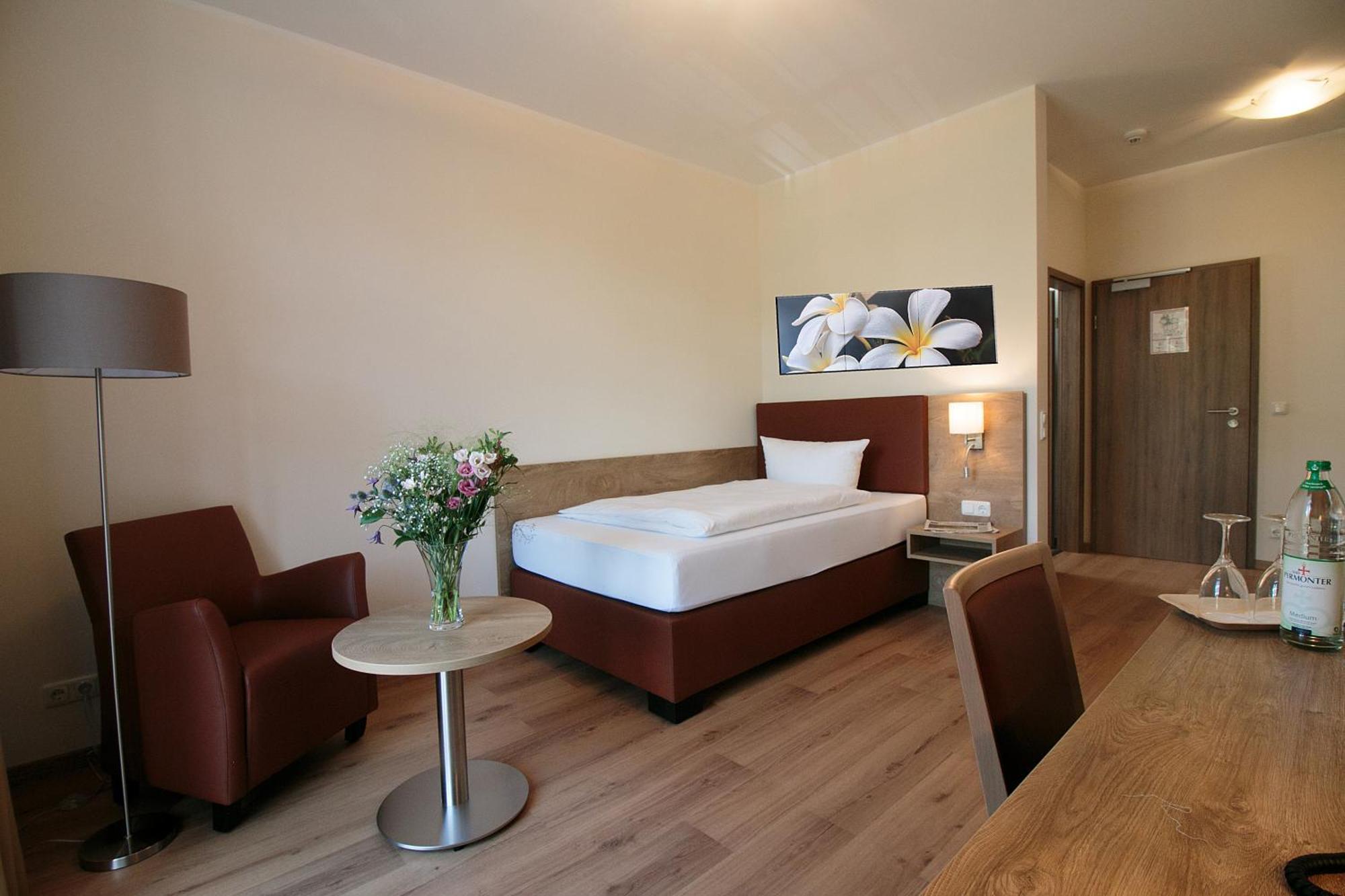 Hotel Dirks Am Schloss Bad Pyrmont Εξωτερικό φωτογραφία