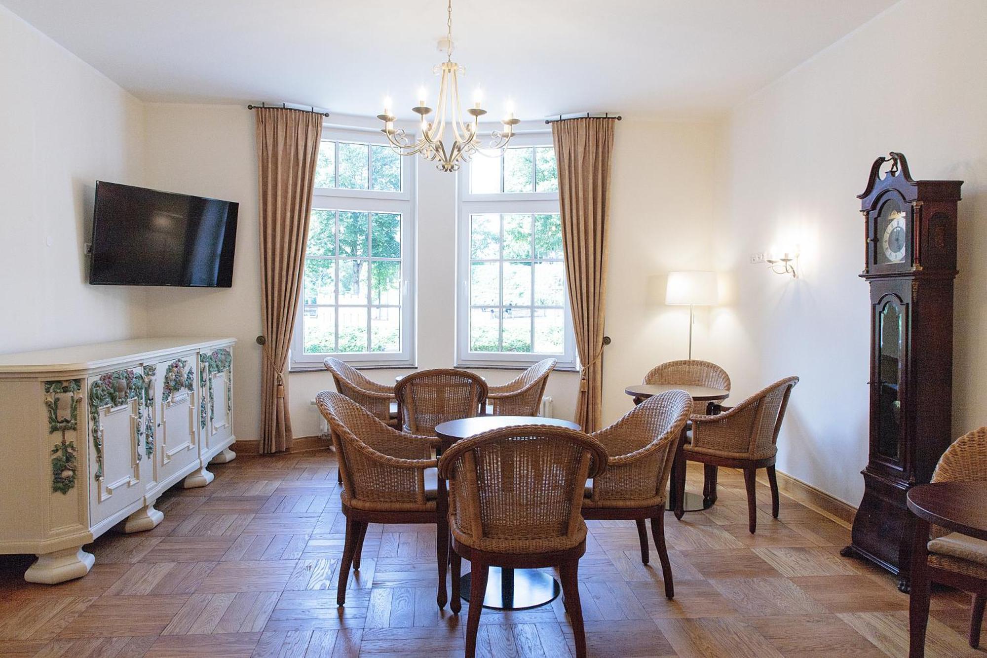 Hotel Dirks Am Schloss Bad Pyrmont Εξωτερικό φωτογραφία