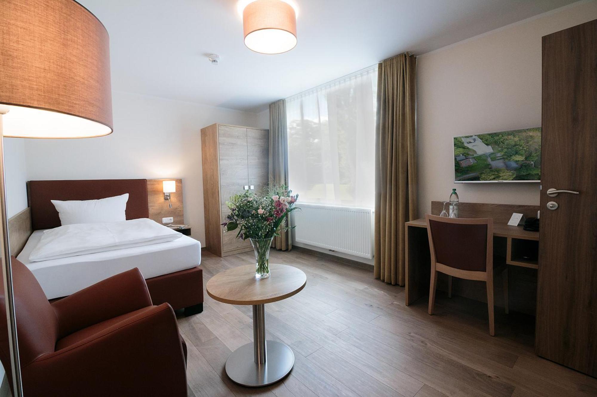 Hotel Dirks Am Schloss Bad Pyrmont Εξωτερικό φωτογραφία